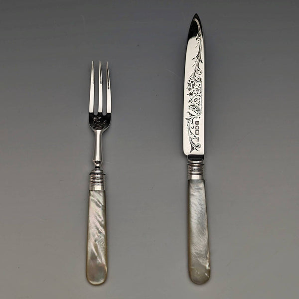 1909年 英国アンティーク 白蝶貝ハンドル デザートカトラリーペア ケース入 Josiah Williams